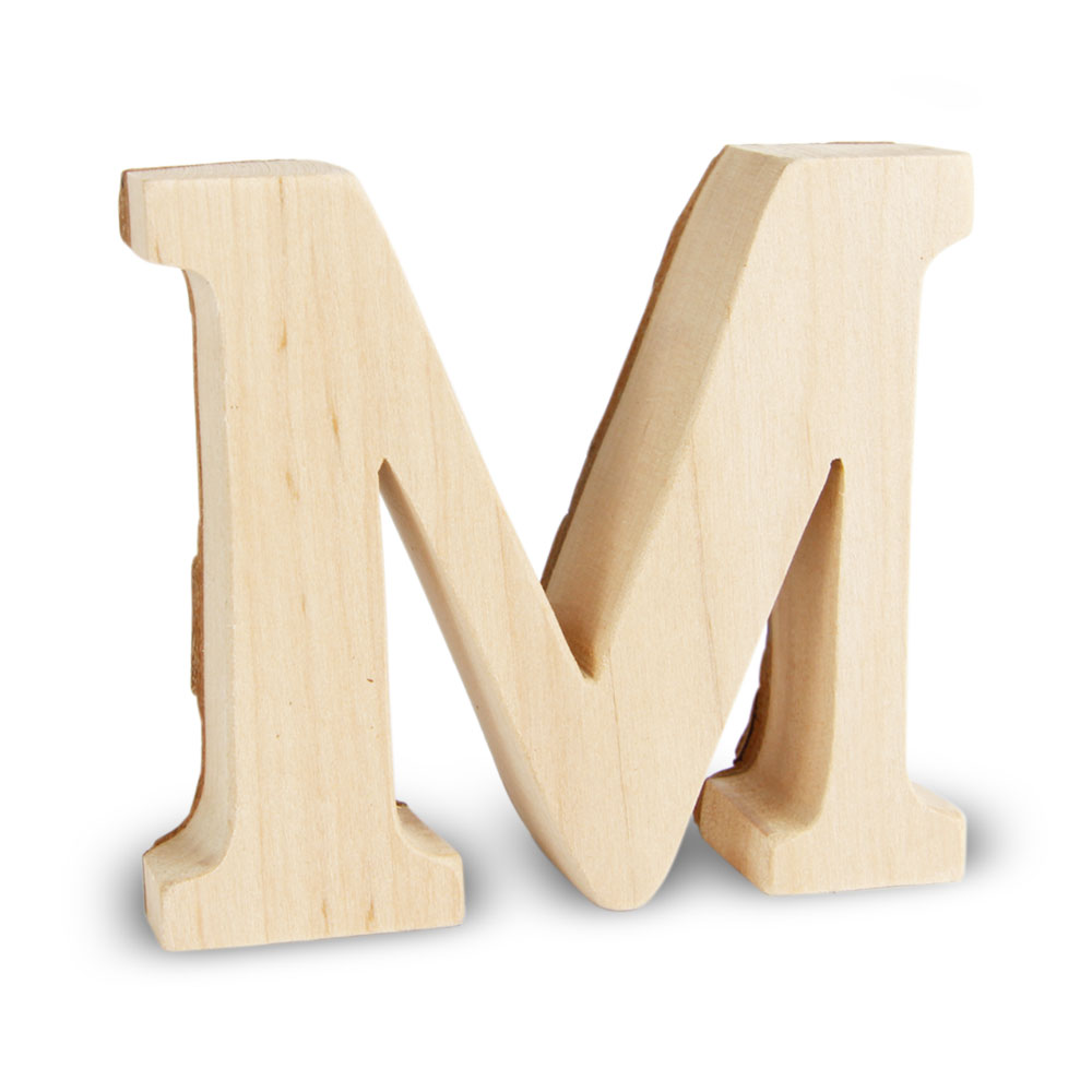 Holzbuchstabe mit Rinde: M