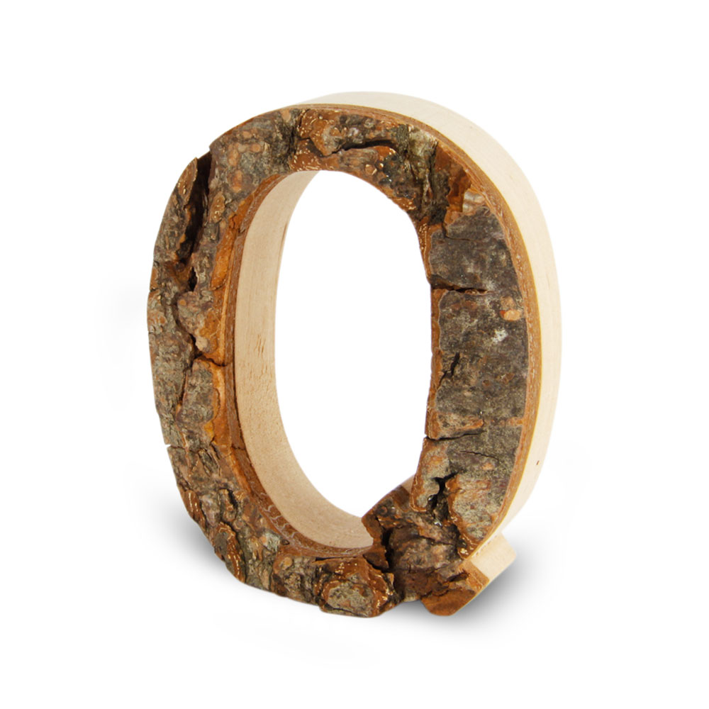 Holzbuchstabe mit Rinde: Q